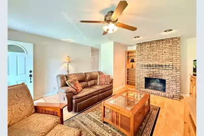99 Circle Drive E, Montgomery, IL 60538 - Photo 9
