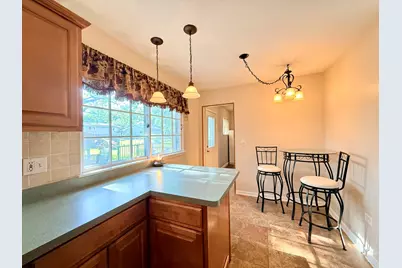 99 Circle Drive E, Montgomery, IL 60538 - Photo 17