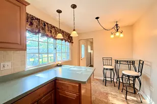 99 Circle Dr E, Montgomery, IL 60538 - Photo 17
