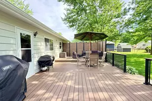 99 Circle Dr E, Montgomery, IL 60538 - Photo 3
