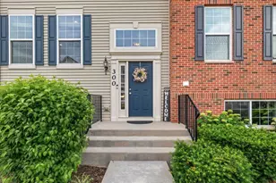 300 Lionel Dr, Grayslake, IL 60030 - Photo 1