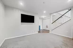 300 Lionel Dr, Grayslake, IL 60030 - Photo 25