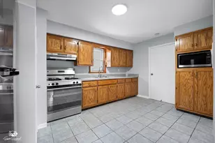 116 N Hickory St, Joliet, IL 60435 - Photo 13
