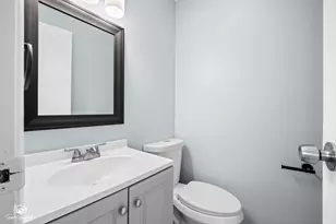 116 N Hickory St, Joliet, IL 60435 - Photo 7