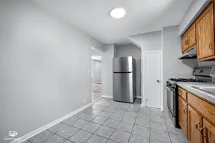 116 N Hickory St, Joliet, IL 60435 - Photo 9