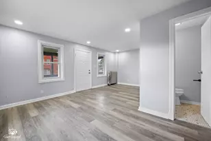 116 N Hickory St, Joliet, IL 60435 - Photo 7