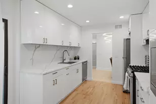 1251 Williamsburg Dr, Schaumburg, IL 60193 - Photo 5