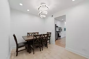 1251 Williamsburg Dr, Schaumburg, IL 60193 - Photo 7