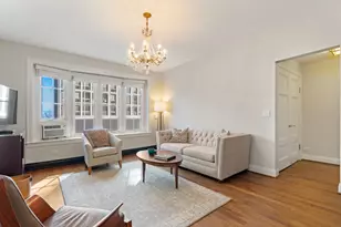 70 E Scott St, Chicago, IL 60610 - Photo 7