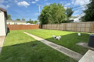 401 Kenyon Ave, Romeoville, IL 60446 - Photo 23