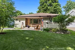 348 S Chase Ave, Lombard, IL 60148 - Photo 1