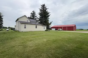 2563 Gurler Rd, Rochelle, IL 61068 - Photo 49