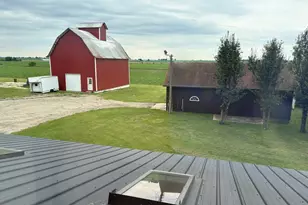 2563 Gurler Rd, Rochelle, IL 61068 - Photo 31
