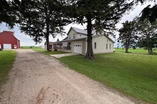 2563 Gurler Rd, Rochelle, IL 61068 - Photo 5