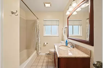 25 E Wilson Avenue, Lombard, IL 60148 - Photo 15