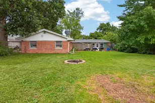 308 E Oak St, Downs, IL 61736 - Photo 31