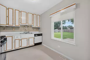 7606 W Royce Ct, Frankfort, IL 60423 - Photo 9