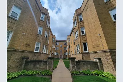 6416 N Richmond Street #3B, Chicago, IL 60645 - Photo 1