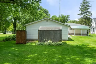 403 N 3rd St, Malta, IL 60150 - Photo 33