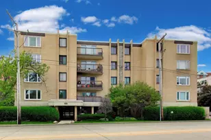 900 S River Rd, Des Plaines, IL 60016 - Photo 1