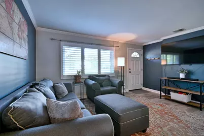 5728 Plymouth Avenue, Downers Grove, IL 60516 - Photo 7