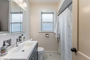 2901 N 76th Ct, Elmwood Park, IL 60707 - Photo 15