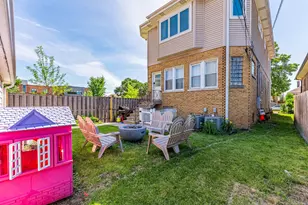 2901 N 76th Ct, Elmwood Park, IL 60707 - Photo 39