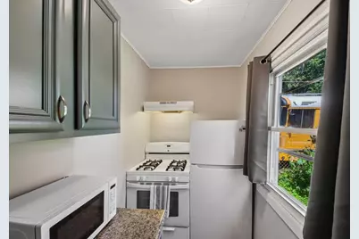 1423 Melrose Avenue, Round Lake Beach, IL 60073 - Photo 7