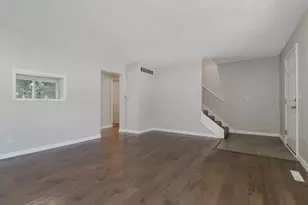 1407 Ridgeport Ave, Bloomington, IL 61704 - Photo 5
