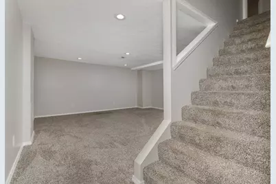 1407 Ridgeport Avenue, Bloomington, IL 61704 - Photo 25