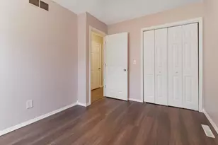 1407 Ridgeport Ave, Bloomington, IL 61704 - Photo 17