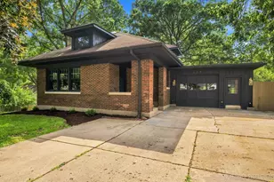 609 S 5th Ave, Saint Charles, IL 60174 - Photo 1