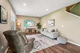 1716 Wentworth Dr, Volo, IL 60020 - Photo 5