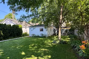 6217 N Leona Ave, Chicago, IL 60646 - Photo 21