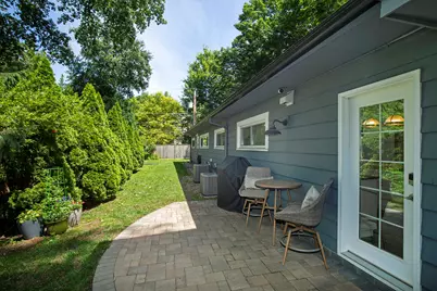 645 Indian Road, Glenview, IL 60025 - Photo 29
