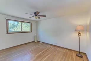 910 W White Oak St, Arlington Heights, IL 60005 - Photo 35