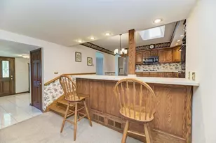 910 W White Oak St, Arlington Heights, IL 60005 - Photo 17