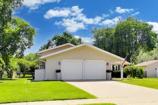 1113 W Weathersfield Way, Schaumburg, IL 60193 - Photo 3