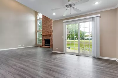 2316 Highland Court #2316, Schaumburg, IL 60194 - Photo 3