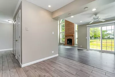 2316 Highland Court #2316, Schaumburg, IL 60194 - Photo 7