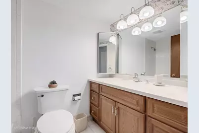 6340 Americana Drive #310, Willowbrook, IL 60527 - Photo 15