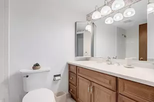 6340 Americana Dr, Willowbrook, IL 60527 - Photo 15