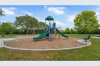 6340 Americana Drive #310, Willowbrook, IL 60527 - Photo 25