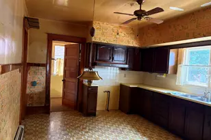 220 E Ave, Rochelle, IL 61068 - Photo 11