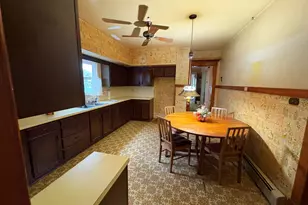 220 E Ave, Rochelle, IL 61068 - Photo 19