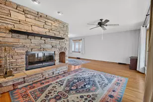 10628 Lockwood Ave, Oak Lawn, IL 60453 - Photo 3