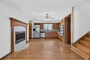 10628 Lockwood Ave, Oak Lawn, IL 60453 - Photo 9