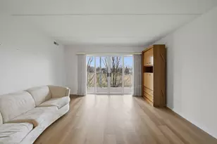 7081 W Touhy Ave, Niles, IL 60714 - Photo 7