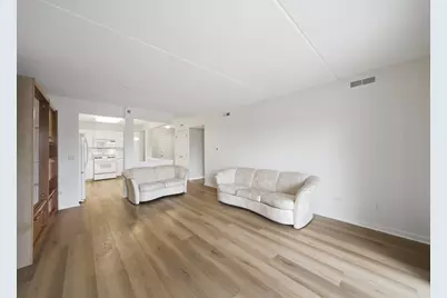 7081 W Touhy Avenue #407, Niles, IL 60714 - Photo 5
