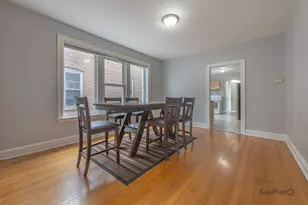 8923 S Blackstone Ave, Chicago, IL 60617 - Photo 9
